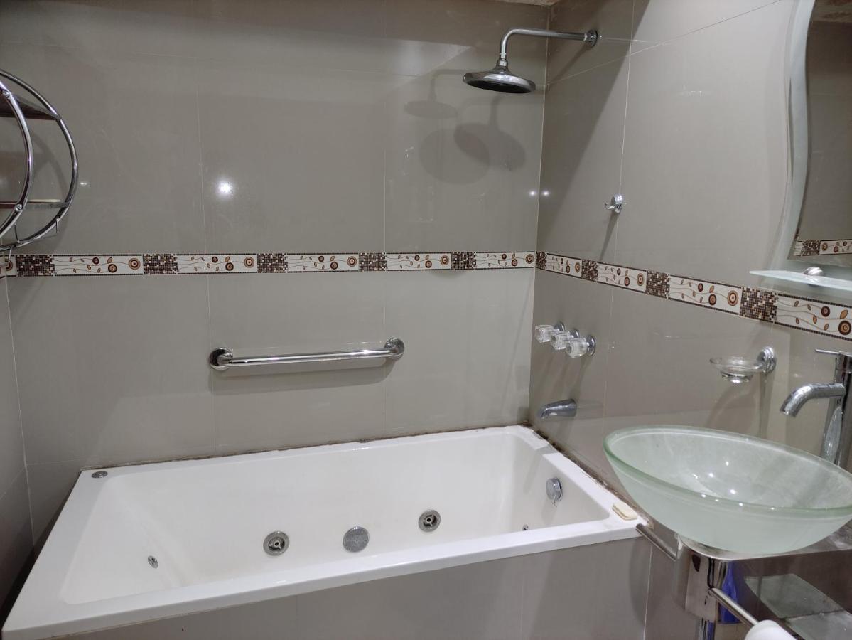 Maxy'S Inn Hotel & Suite ลิมา ภายนอก รูปภาพ