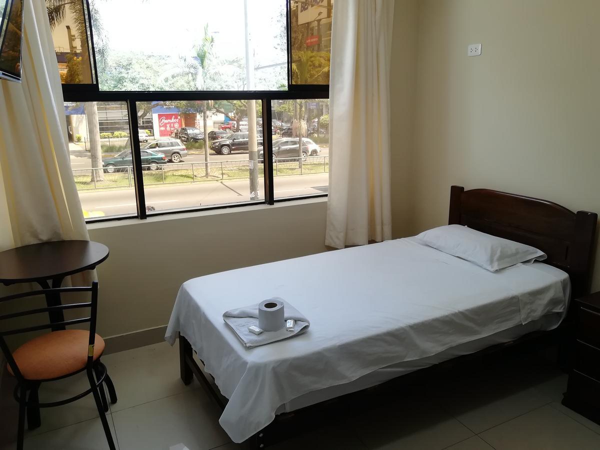 Maxy'S Inn Hotel & Suite ลิมา ภายนอก รูปภาพ